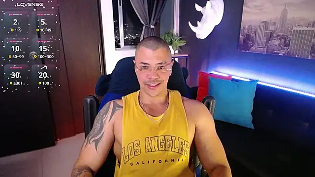 Snapshot of Zed_ferrer chatting on July 28, 1:01 am Zed ferrer online show from July 28, 1:01 am