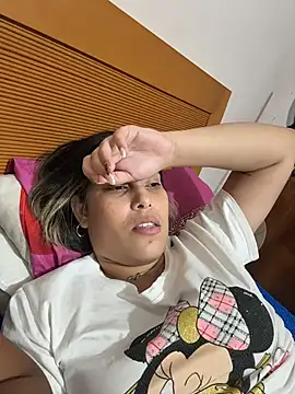 Snapshot of Anna_Bitch_Disgusting chatting on November 21, 5:06 am Anna Bitch Disgusting online show from November 21, 5:06 am