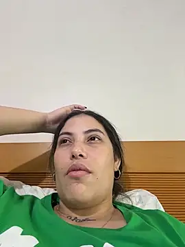 Snapshot of Anna_Bitch_Disgusting chatting on December 4, 3:49 am Anna Bitch Disgusting online show from December 4, 3:49 am