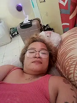 loriepinay46 online show from July 3, 1:12 am