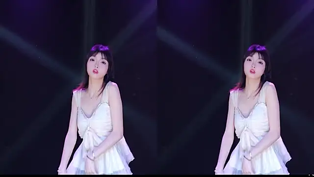 Emerald Girls online show from November 26, 11:39 pm