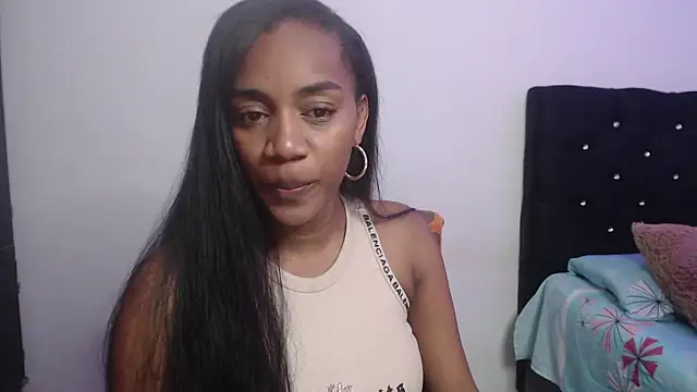 Snapshot of AishaOwens chatting on November 19, 7:47 pm AishaOwens online show from November 19, 7:47 pm
