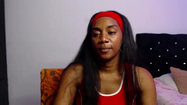 Snapshot of AishaOwens chatting on December 1, 8:03 pm AishaOwens online show from December 1, 8:03 pm