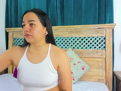 Chelsea Russell01 online show from December 16, 12:54 pm