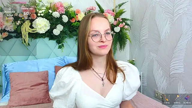 Snapshot of MadisonSmitt chatting on November 23, 5:07 am MadisonSmitt online show from November 23, 5:07 am