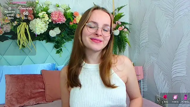 Snapshot of MadisonSmitt chatting on November 30, 5:11 am MadisonSmitt online show from November 30, 5:11 am