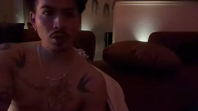 nudecouple100 online show from November 22, 3:05 am