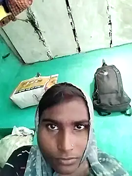 Snapshot of Big_Lovexx chatting on December 4, 5:50 am Big Lovexx online show from December 4, 5:50 am