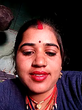 Snapshot of Hot_kamla chatting on April 6, 9:21 am Hot kamla online show from April 6, 9:21 am