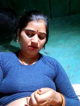 Snapshot of Hot_kamla chatting on April 12, 6:13 pm Hot kamla online show from April 12, 6:13 pm