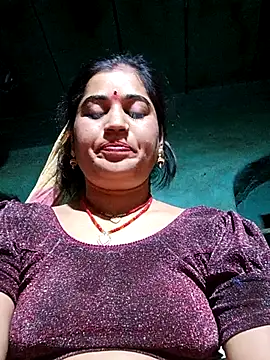 Snapshot of Hot_kamla chatting on April 15, 11:16 pm Hot kamla online show from April 15, 11:16 pm