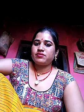 Snapshot of Hot_kamla chatting on April 16, 11:33 am Hot kamla online show from April 16, 11:33 am