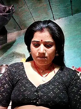 Snapshot of Hot_kamla chatting on June 1, 4:47 am Hot kamla online show from June 1, 4:47 am