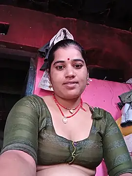 Snapshot of Hot_kamla chatting on July 1, 4:25 am Hot kamla online show from July 1, 4:25 am