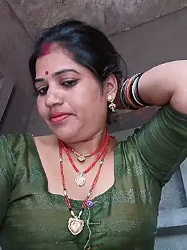 Snapshot of Hot_kamla chatting on August 2, 10:57 am Hot kamla online show from August 2, 10:57 am