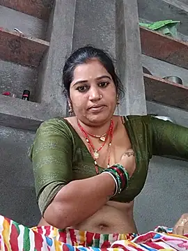 Snapshot of Hot_kamla chatting on August 6, 6:26 am Hot kamla online show from August 6, 6:26 am