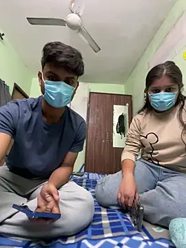 Snapshot of Cute_hotzara chatting on November 17, 4:29 am Cute hotzara online show from November 17, 4:29 am