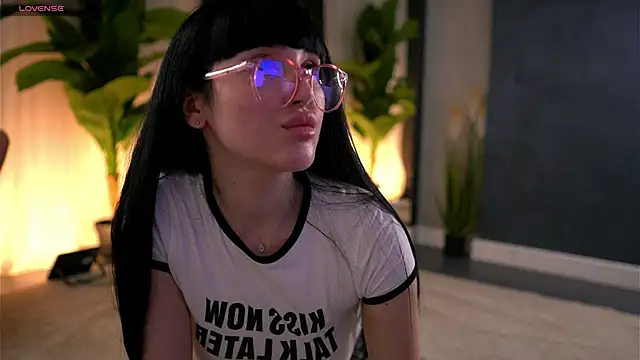 WendyyLuv online show from June 21, 8:22 pm