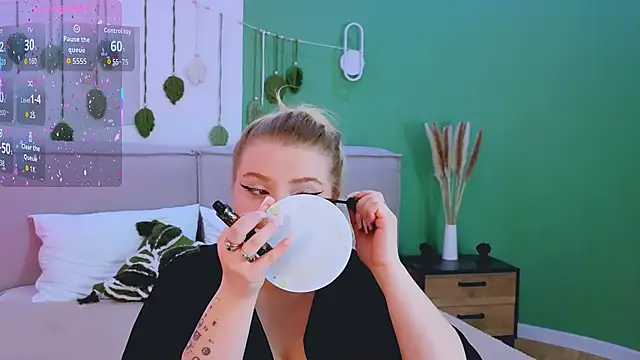 EmiliaStanley online show from February 3, 5:49 am