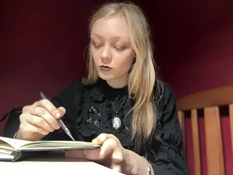 moonlight fiend online show from December 20, 5:31 pm