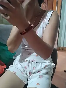gugu0022 online show from June 14, 10:34 pm