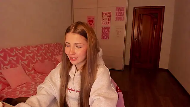 Snapshot of Aurora_Glow21 chatting on April 26, 12:58 pm Aurora Glow21 online show from April 26, 12:58 pm