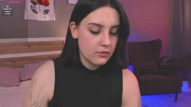 hey tessa online show from February 12, 8:26 pm