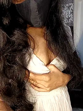 Snapshot of Angelic_Princess chatting on November 18, 4:50 am Angelic Princess online show from November 18, 4:50 am