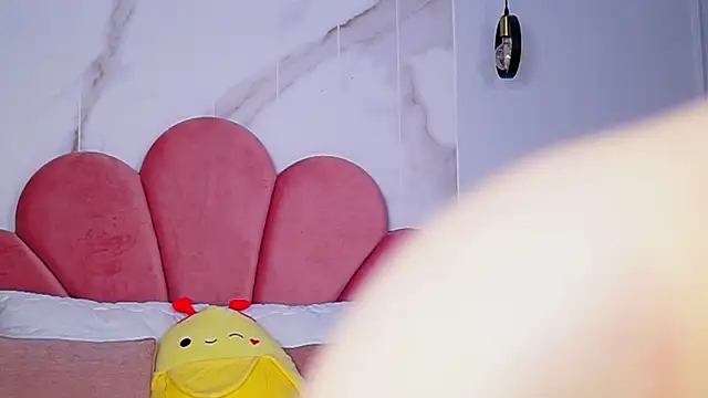 Snapshot of Scarlett_Veyra chatting on December 1, 7:13 am Scarlett Veyra online show from December 1, 7:13 am