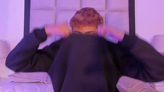 JacobRusso online show from December 21, 8:05 pm