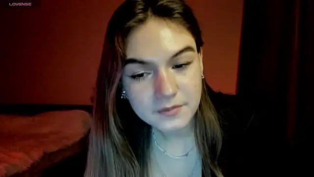 Snapshot of luna_lust_212 chatting on November 17, 11:05 am luna lust 212 online show from November 17, 11:05 am