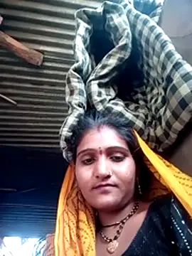 Snapshot of yanuw chatting on November 16, 5:24 am yanuw online show from November 16, 5:24 am