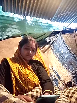 Snapshot of yanuw chatting on November 30, 1:20 am yanuw online show from November 30, 1:20 am