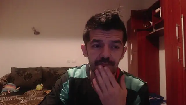 Snapshot of Dale_E chatting on December 20, 2:52 am Dale E online show from December 20, 2:52 am