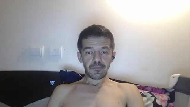 Snapshot of Dale_E chatting on November 27, 9:28 pm Dale E online show from November 27, 9:28 pm