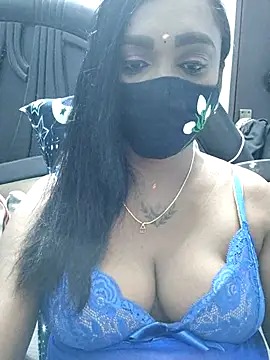 Dharshini98 online show from March 15, 1:39 pm