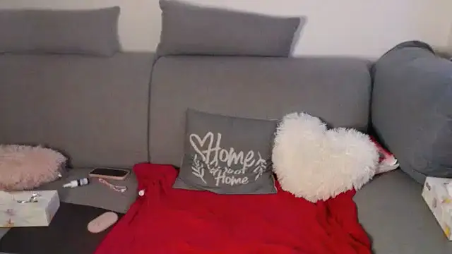 Snapshot of LolaSweetButPsycho7 chatting on December 14, 2:00 pm LolaSweetButPsycho7 online show from December 14, 2:00 pm