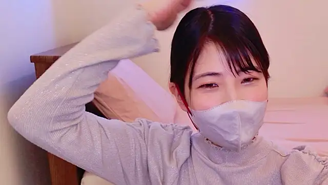 Snapshot of mayumichan13 chatting on December 17, 10:49 pm mayumichan13 online show from December 17, 10:49 pm