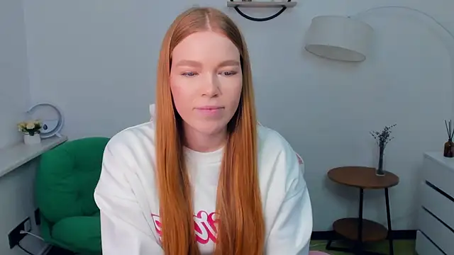 Snapshot of LavetaShiroma chatting on December 4, 8:39 pm LavetaShiroma online show from December 4, 8:39 pm