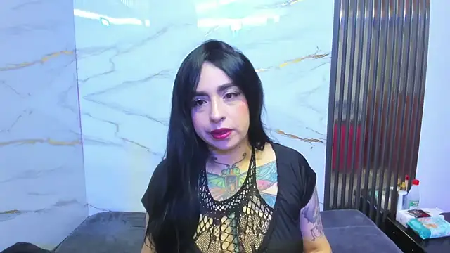 Snapshot of DashaMiller_ chatting on November 25, 12:27 pm DashaMiller online show from November 25, 12:27 pm