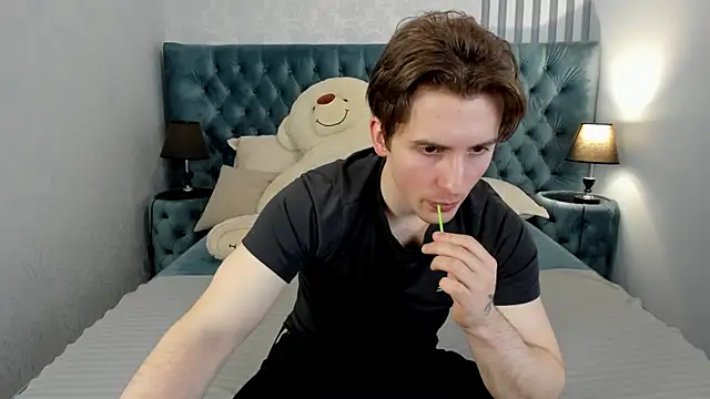 MarkYeti online show from March 22, 7:28 pm