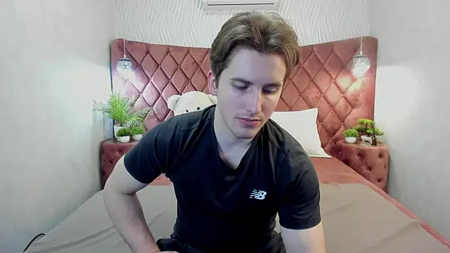 MarkYeti online show from March 25, 7:31 pm