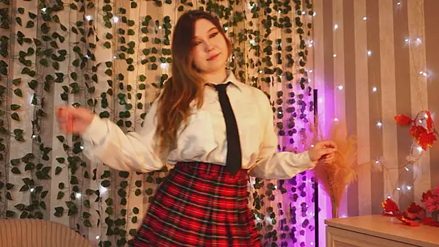 Snapshot of cheeky_cherry_ chatting on November 20, 3:12 pm cheeky cherry online show from November 20, 3:12 pm