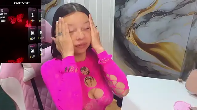 Snapshot of _mery_23 chatting on November 18, 11:58 am mery 23 online show from November 18, 11:58 am