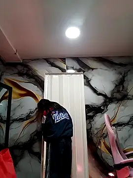 Snapshot of _mery_23 chatting on December 2, 12:21 pm mery 23 online show from December 2, 12:21 pm