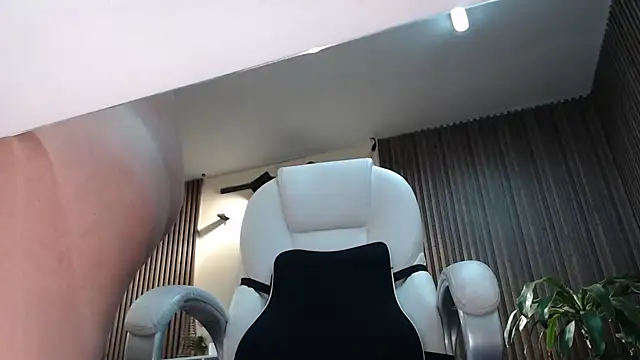 ElliSmith online show from February 9, 7:07 pm