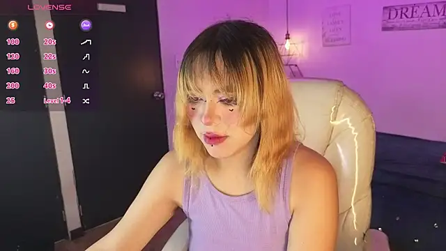 Snapshot of NinaSakura_Eup chatting on March 13, 12:01 pm NinaSakura Eup online show from March 13, 12:01 pm