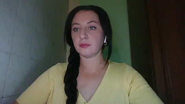 Snapshot of MelinaAx chatting on November 18, 9:08 pm MelinaAx online show from November 18, 9:08 pm