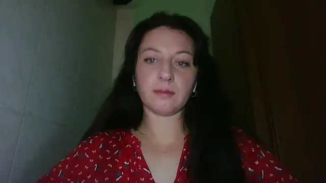 Snapshot of MelinaAx chatting on December 2, 9:32 pm MelinaAx online show from December 2, 9:32 pm