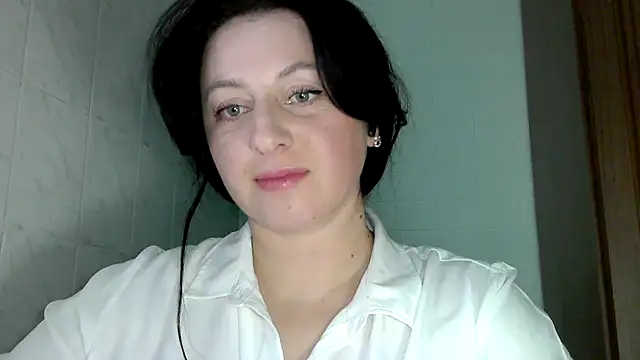 Snapshot of MelinaAx chatting on April 16, 7:25 pm MelinaAx online show from April 16, 7:25 pm